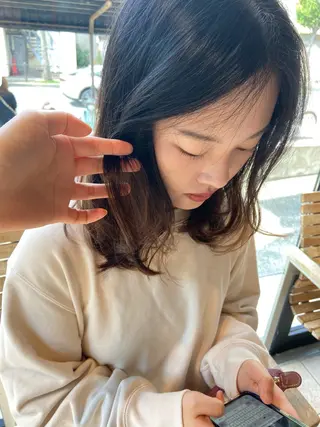セミロング パーマ AIRFLOW所属・韓国ヘア ユイカのヘアスタイル