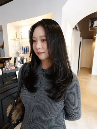 ロング houda marinのヘアスタイル