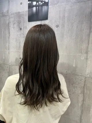 ロング 和田 真由子のヘアスタイル