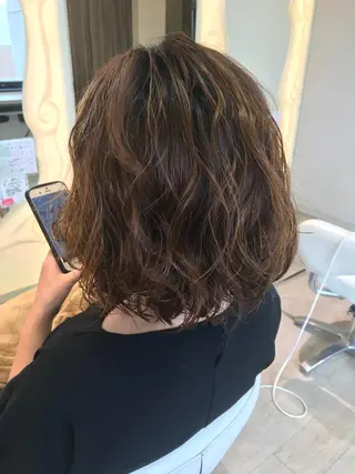 ショート パーマ Miru by INCE HAIRのヘアスタイル