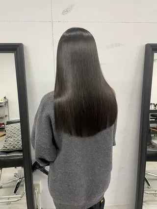ロング マツダ レンのヘアスタイル