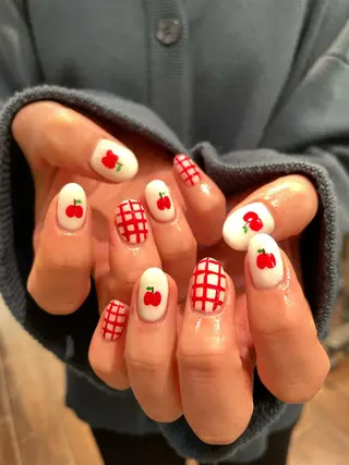 ネイル 個性派ネイル 🌼 ハルカ ♡の眉毛・アイブロウイメージ