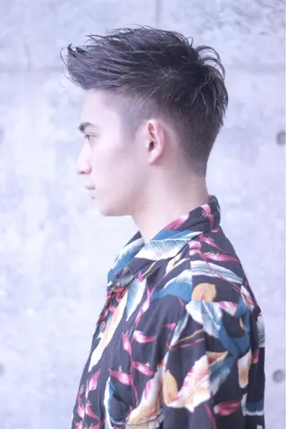 ショート カラー パーマ メンズ 及川 光のヘアスタイル