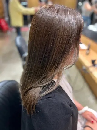 ロング カラー ヘアアレンジ 渡部 彩花のヘアスタイル