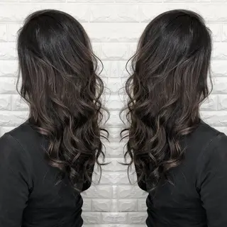 ロング バレイヤージュ ボブ🌈ナツヤのヘアスタイル