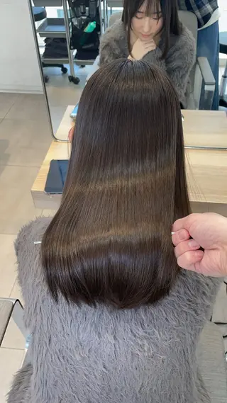 セミロング カラー ✨髪質改善✨美髪 矯正🫧小泉のヘアスタイル