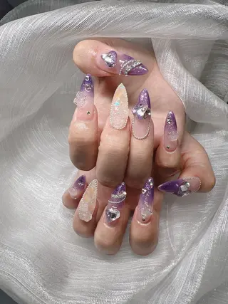 ネイル Lee Nailsのネイルデザイン