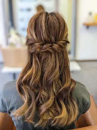 ヘアアレンジ 吉川 典親のヘアスタイル