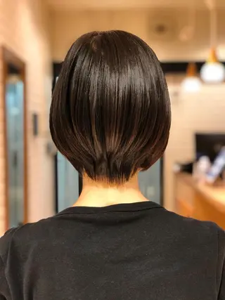ショート 松﨑 亜々人のヘアスタイル