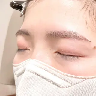 アイブロウ Paulele. 副店長Mizukiのマツエク・マツパデザイン