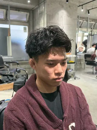 メンズ MEN’SsalonHYPE所属・布施メンズ特化美容師 秋山　涼のヘアスタイル