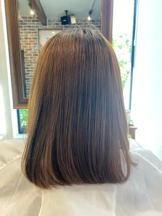 ミディアム パーマ 沖田 舞衣のヘアスタイル