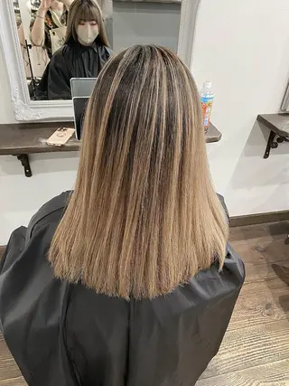 セミロング バレイヤージュ 隅中秀弥のヘアスタイル