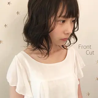ミディアム 市川 千夏のヘアスタイル