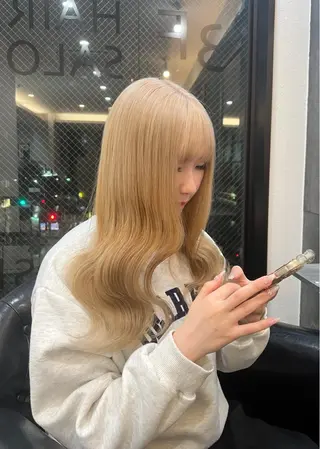 ロング カラー 和夢/メンズカット/ パーマ/ハイトーンのヘアスタイル