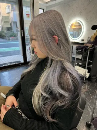 ロング カラー 山北 優姫のヘアスタイル