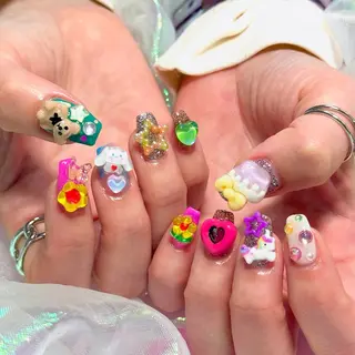 ネイル 【OKIKA】 らん🦖🌈🧡のマツエク・マツパデザイン