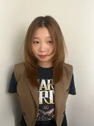 ミディアム Airi 韓国y2k ハイレイヤーのヘアスタイル