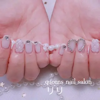 ネイル queensnail 🧸mikaのネイルデザイン