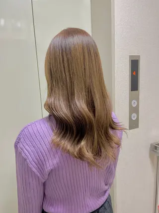 セミロング カミヤマ リョウマのヘアスタイル