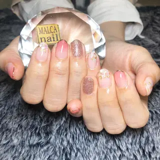 ミディアム カラー パーマ キッズ ネイル マツエク・マツパ 荒木 莉奈のネイルデザイン