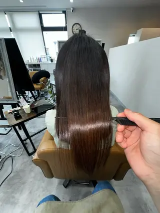 セミロング 伊藤 裕貴のヘアスタイル