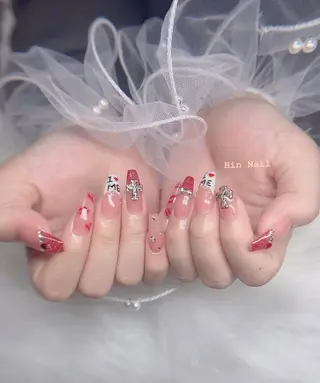 ネイル Hin Nailsのネイルデザイン