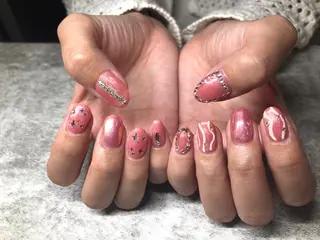 ネイル LUANA 里菜のネイルデザイン