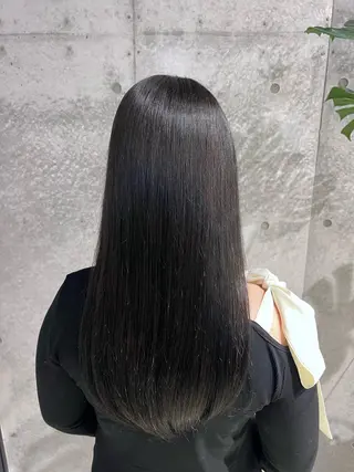 ロング うるツヤ透明感カラー 𝐀𝐲𝐚𝐦𝐢のヘアスタイル