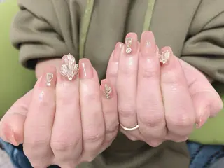 ネイル mano nella manoのネイルデザイン