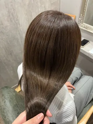 ミディアム 阪口 萌のヘアスタイル