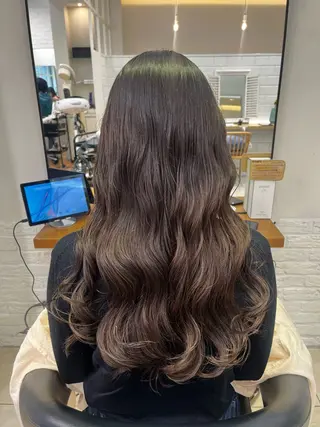 ロング コテ巻き風パーマ🫧 麻尋のヘアスタイル