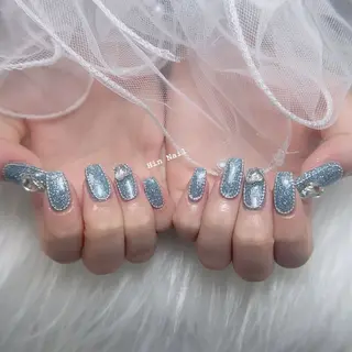 ネイル Hin Nailsのネイルデザイン