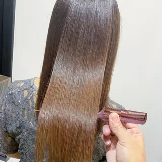 セミロング 髪質改善特化 安東駿介のヘアスタイル