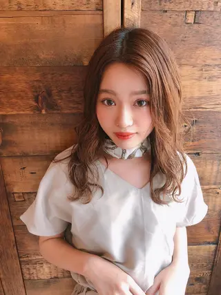 ミディアム 代表山口ひな 髪質改善のプロのヘアスタイル