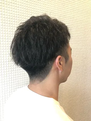 ショート パーマ メンズ 榧木 萌香のヘアスタイル