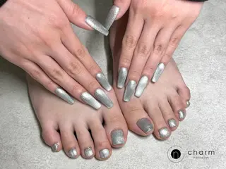 ネイル ネイルルーム チャームのネイルデザイン
