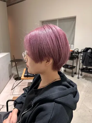 ショート カラー 松岡 陸弥のヘアスタイル