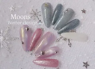 ネイル Moons nail 💅✨のネイルデザイン