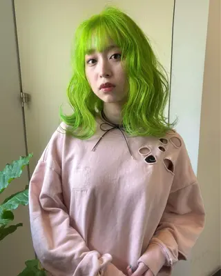 ミディアム カラー RAIMA ケアハイトーンのヘアスタイル