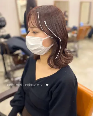 ミディアム カラー オリーブ/アッシュ やわらか透明感カラーのヘアスタイル