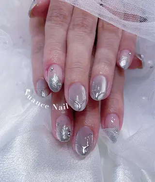 ネイル ️🫧もこ 艶感ネイル🫧のネイルデザイン