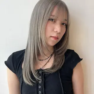 ロング モデル募集/カレン /レイヤーカットのヘアスタイル