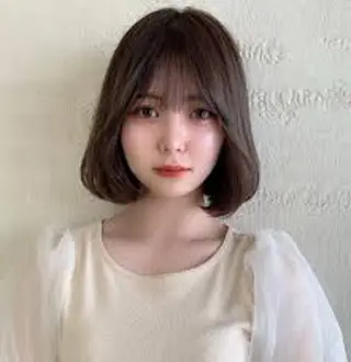 ミディアム パーマ 縮毛矯正、髪質改善 肘以上無料のヘアスタイル