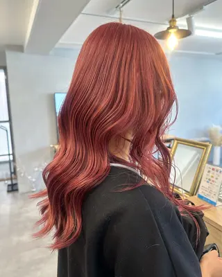 カラー 谷山 葵のヘアスタイル