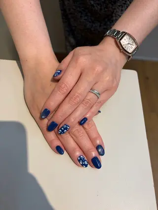 ネイル MANAMI TRIOS💅🏻のネイルデザイン