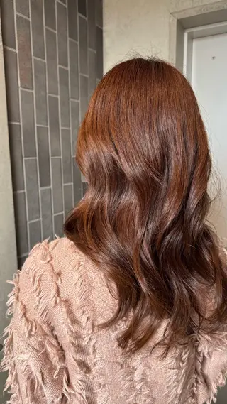 セミロング sweep 琉花のヘアスタイル