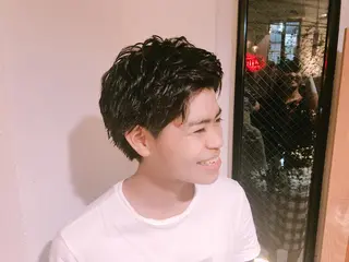 ショート カラー パーマ メンズ ちこ .のヘアスタイル