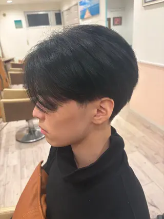 ショート メンズ あだち まおのヘアスタイル