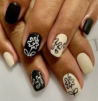 ネイル 山下 愛のネイルデザイン